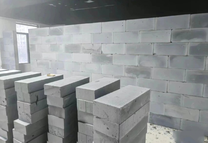 裝修砌墻，輕體磚與紅磚之選 &mdash;&mdash; 青島業(yè)主必看！