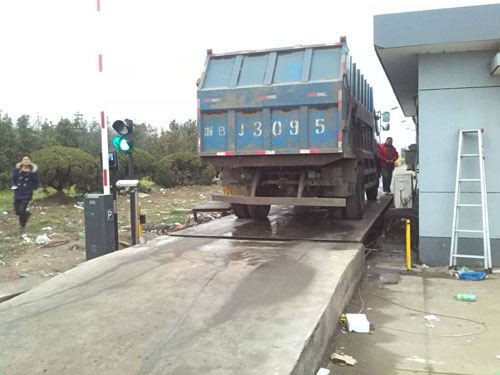 無(wú)人值守地磅稱(chēng)重系統(tǒng)控制流程及注意事項(xiàng)