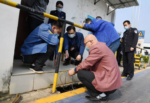 地磅驗(yàn)定現(xiàn)場