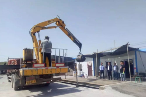 圖為地磅計(jì)量檢定現(xiàn)場