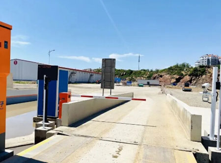 智能地磅試運(yùn)行現(xiàn)場(chǎng)